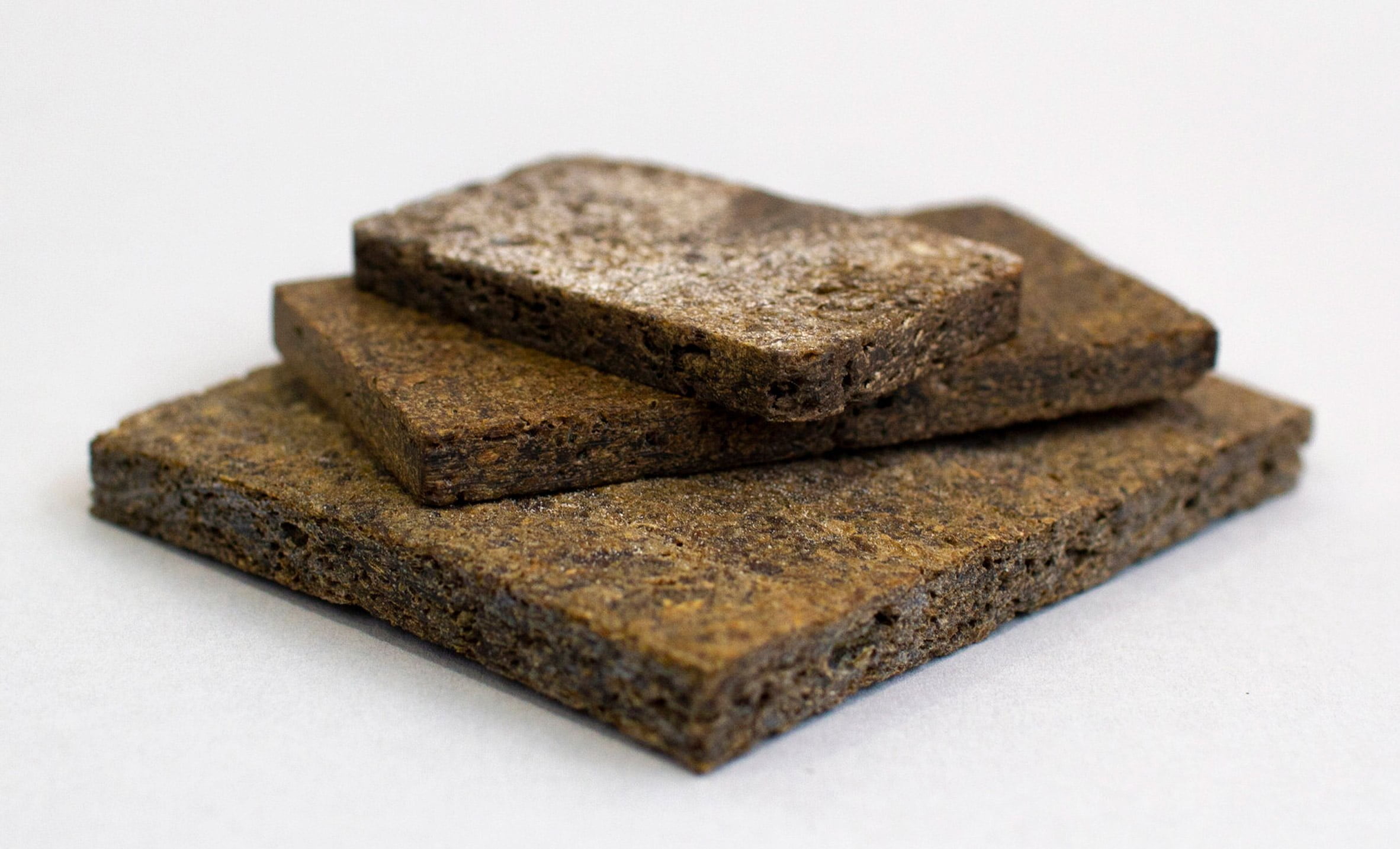 potato-peel-chip-board-design_dezeen_2364_col_0